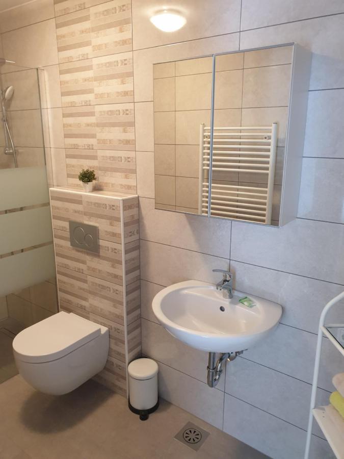 Studio Emma Ljubljana - Free Parking, Ac, Wifi Buitenkant foto