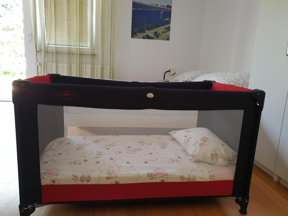 Studio Emma Ljubljana - Free Parking, Ac, Wifi Buitenkant foto