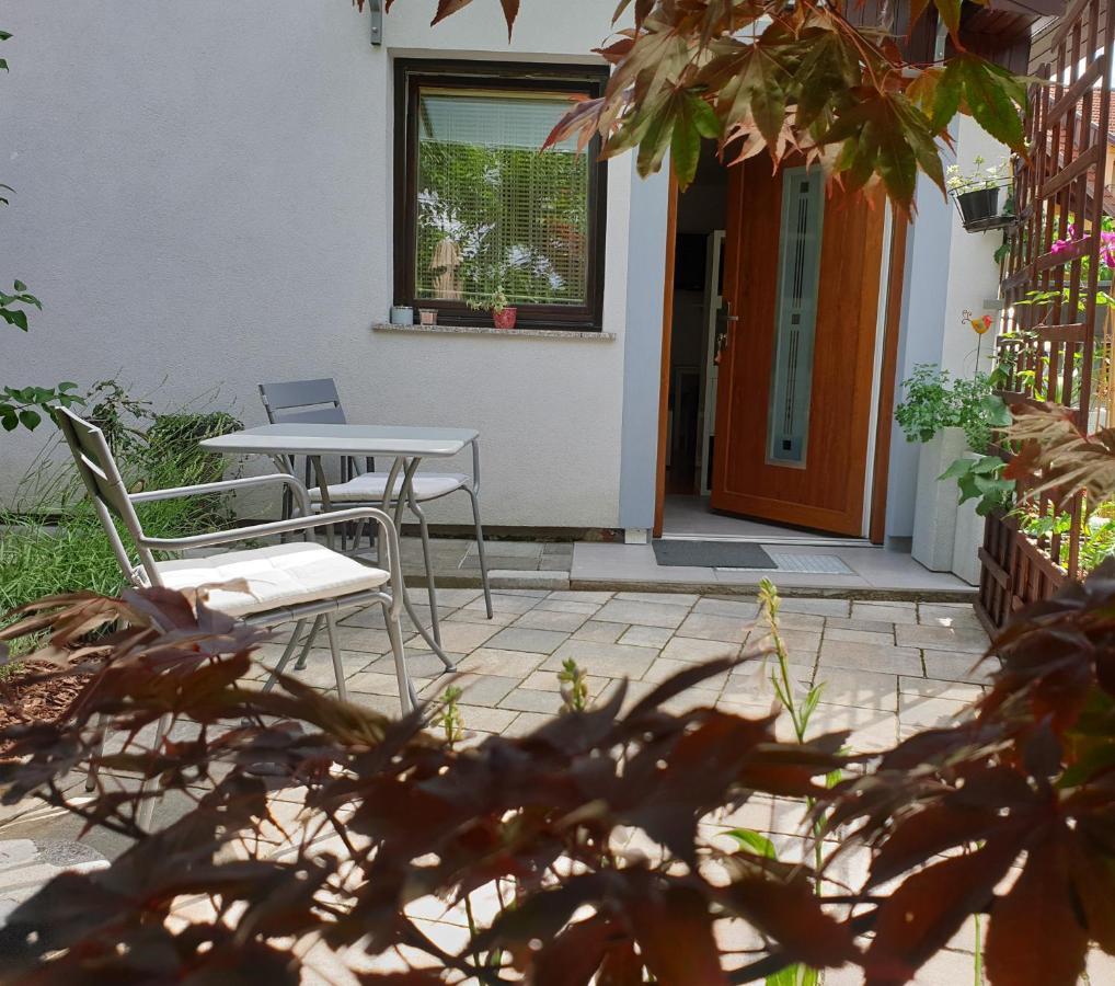 Studio Emma Ljubljana - Free Parking, Ac, Wifi Buitenkant foto